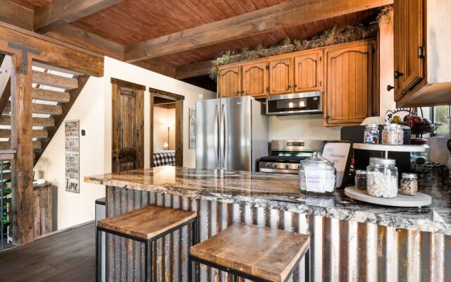 Modern Moonridge Manor