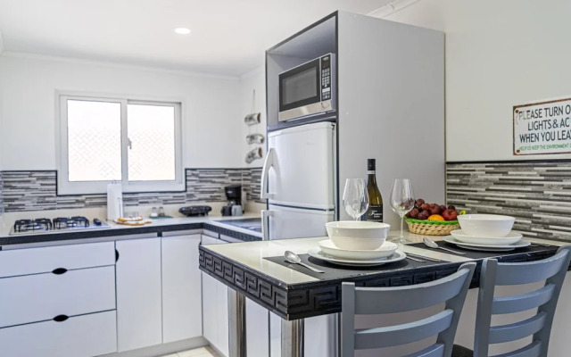 Love and Peace Vacation Rental Aruba