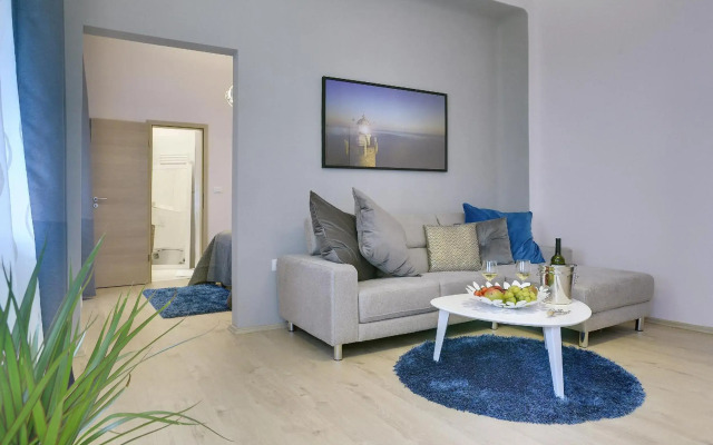 D&A Center Apartments