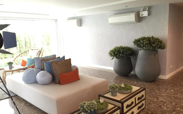 Modern and Cozy 2 bedrooms Apartment in Huahin