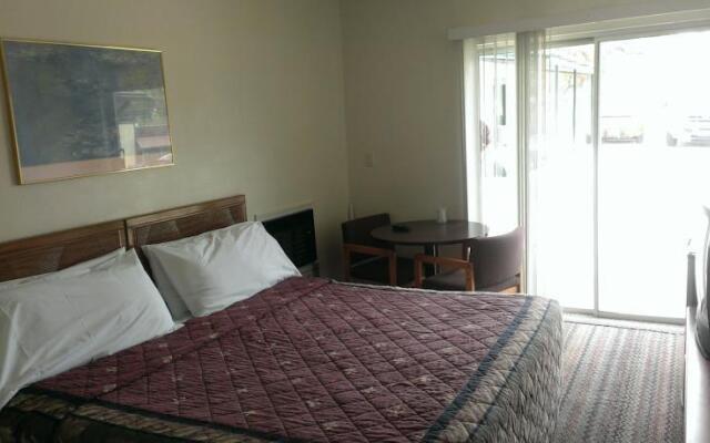 Pine View Motel