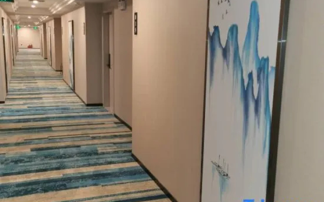 Dongguan Shengman Hotel (Humen Yellow River Fashion City Zhixin Park)