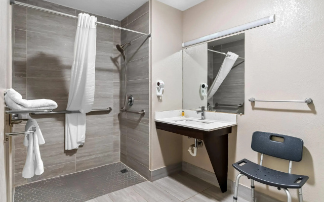 Days Inn by Wyndham Simpsonville