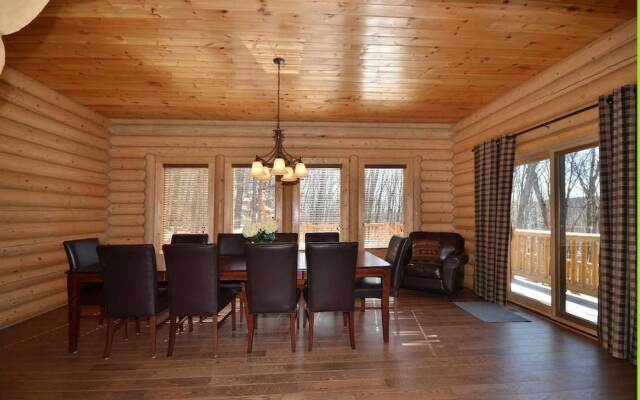 Chalet Adlartok