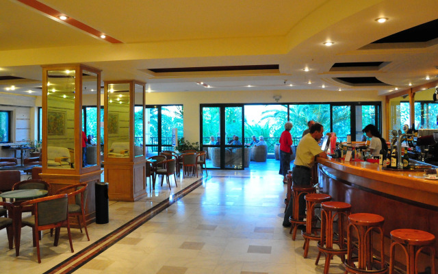 Mare Monte Beach Hotel
