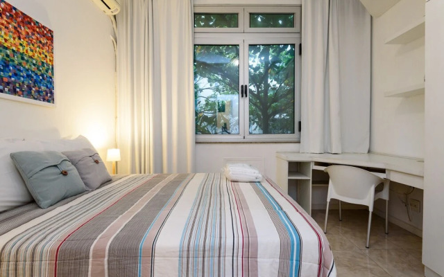 Cavirio Re305 Modern Flat in Ipanema Beach