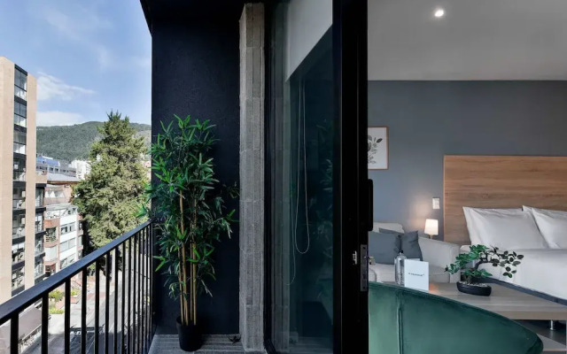 w Radiant Loft w Balcony in El Nogal