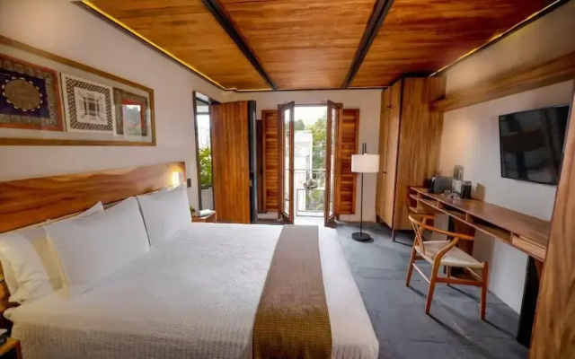 El Recinto Luxury Hotel