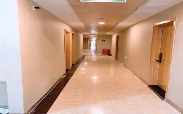 Huihe Hotel (Shanghai Wusongkou International Cruise Port Branch)