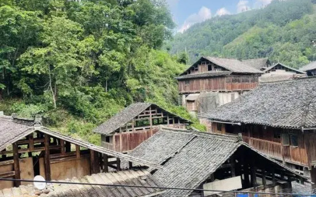 Zhaoxing Dongzhai Guiyu View Inn