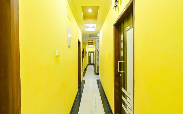 Fabhotel Good Luck Residency