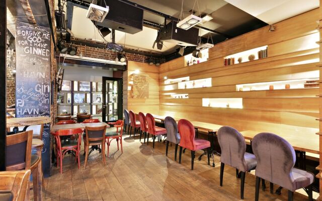 Saint Gery Boutique Hotel
