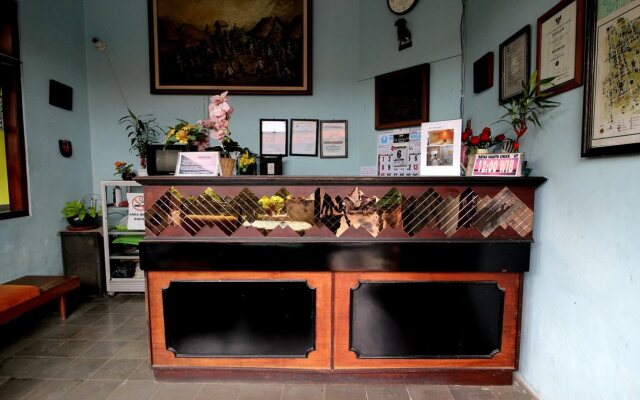Hotel Surya Putri by RedDoorz