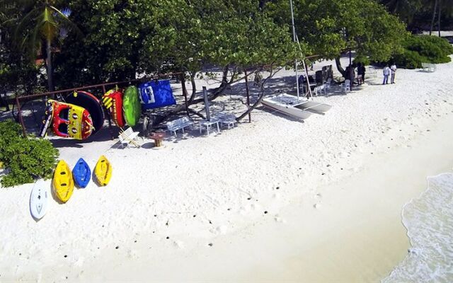 SeaHouse TopDeck Hotel Maldives