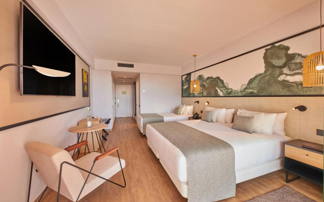 Premier Inn Dubai International Airport