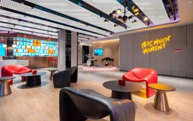 Ibis Hotel (Xiamen Dongdu Ferry Terminal Dongdu Road)