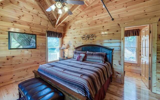 Smoky Ridge View - Three Bedroom Cabin