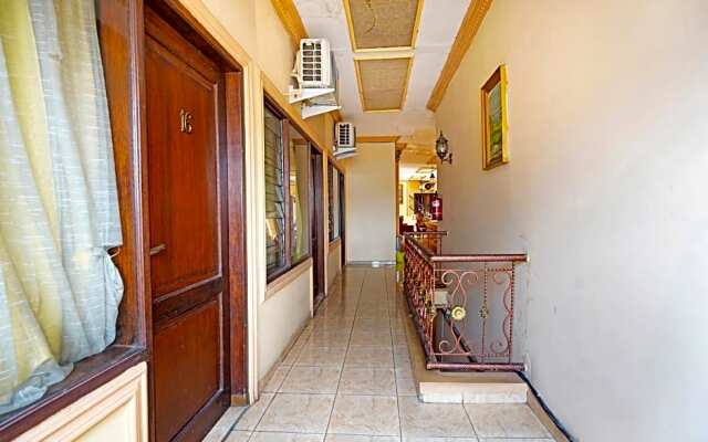 OYO 91390 Kost Grand Royal Elite