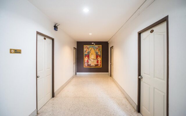 The Fifth Residence Hotel