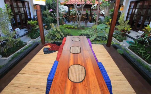 Gatra Ubud Inn