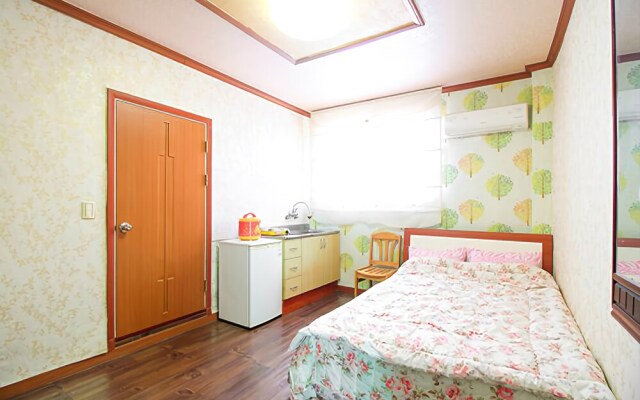 Taean Gat Ford Pension