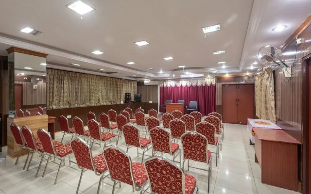 Kumaran Millennium Residency by OYO Rooms