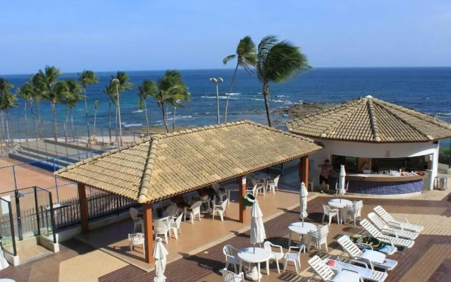 Maravilhoso apartamento 2 quartos vista mar no Ondina Apart