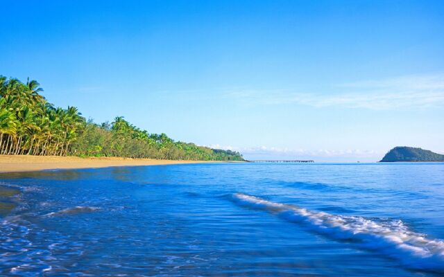 Luxury Apartment at Sea Temple Palm Cove 2 Bed 2 Bath
