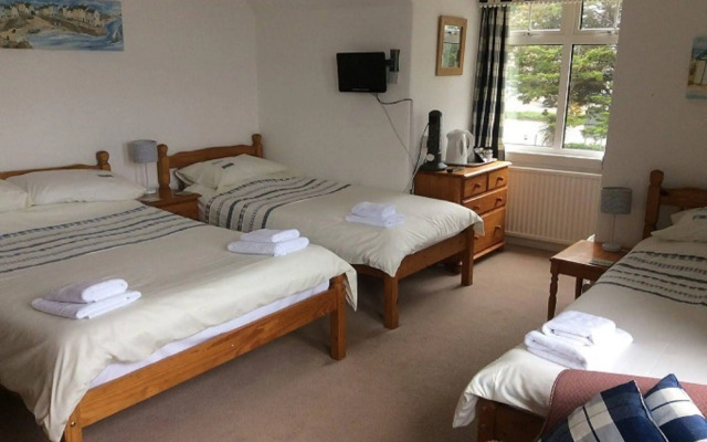 Pine Lodge Guest House