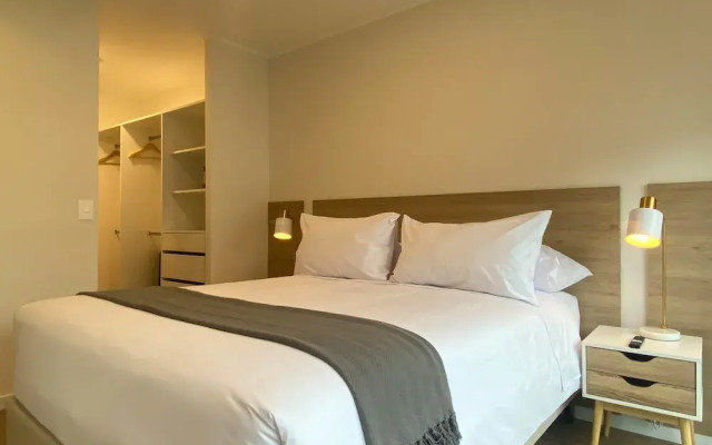 w Sensational 2BR in Miraflores Near Larcomar
