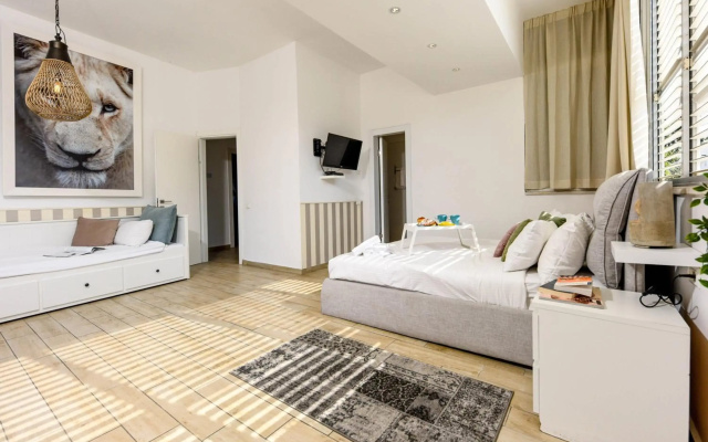 Great 3 Bedroom Apartment in The Heart of Tel Aviv