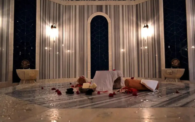 Flamingo Hotel & Spa - Pet Friendly