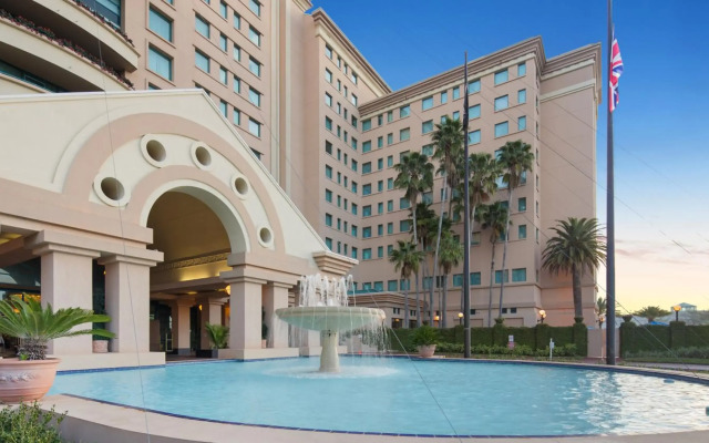 Florida Hotel & Conference Center in the Florida Mall