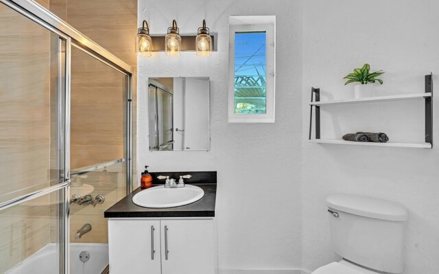 Garden Suite 8-hosted by Sweetstay