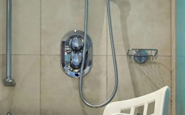 The Glasshouse, Autograph Collection