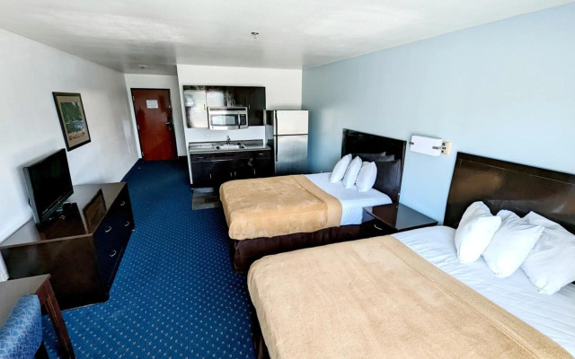 FairBridge Inn & Suites Canadian