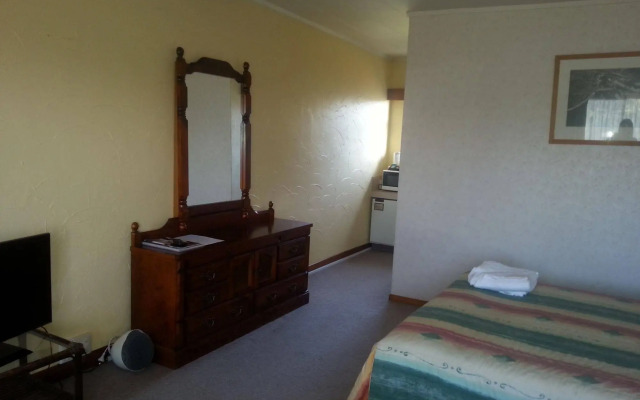 Midtown Motor Inn