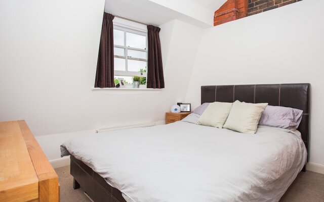 2 Bedroom Apartment in Bermondsey With Gated Parking