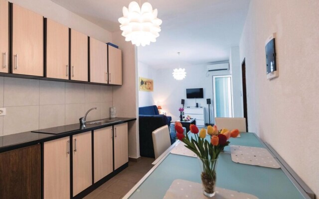 Awesome Home in Klek With Wifi and 2 Bedrooms