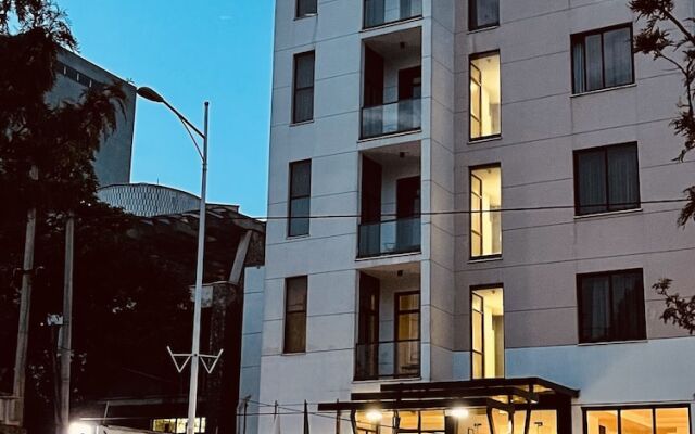 Cot Hotel