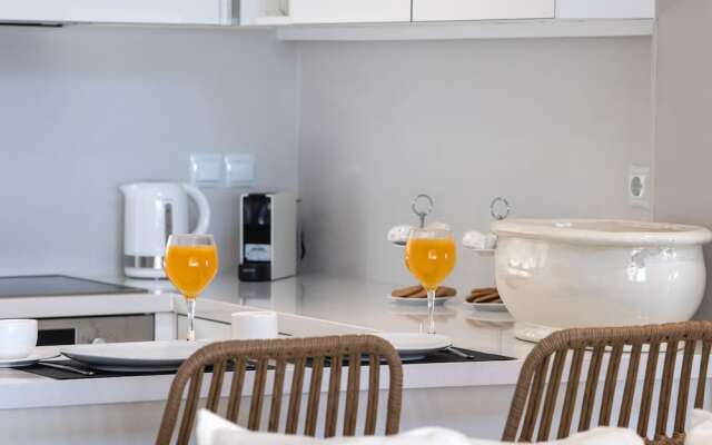 Halcyon Deluxe Maisonettes Sea View