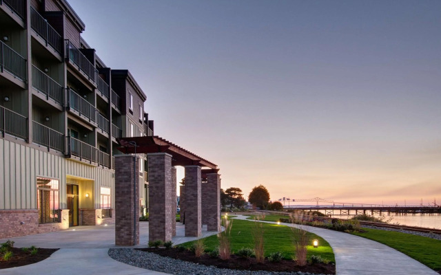 Hampton Inn and Suites Astoria