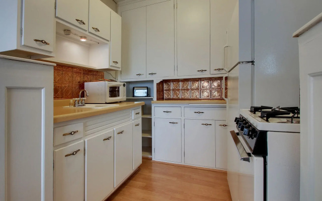 The Knickerbocker on the Lake