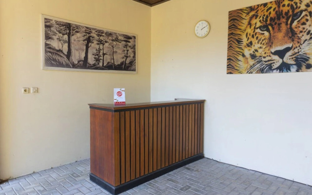 OYO 1449 Cahaya Guest House