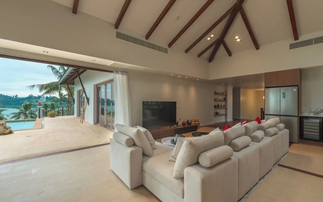 Sunrise 7BR Luxe Villa Sea View V151