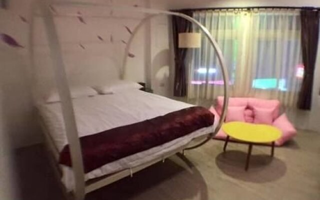 Stay In Bed Hostel