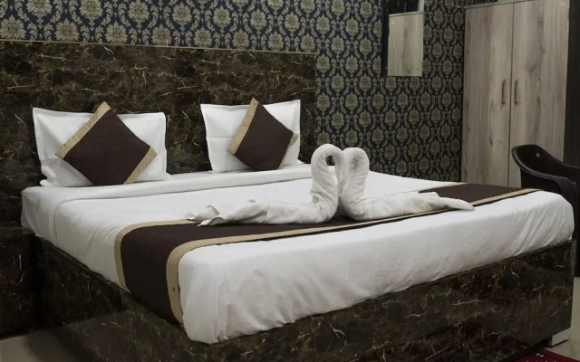 The Midland by OYO Rooms