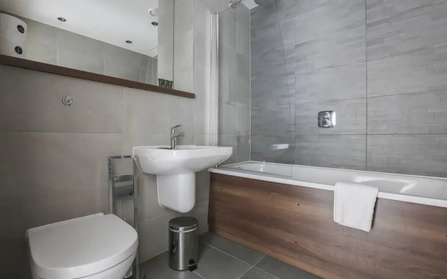 Modern 2BR Townhouse with Private Terrace
