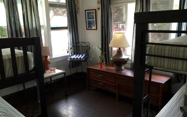 Hakuna Matata Maui Hostel