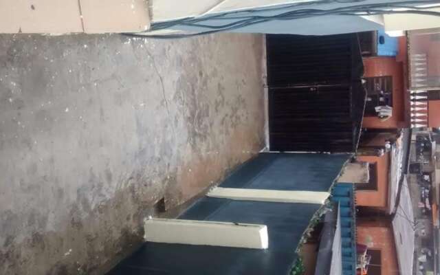 Impeccable 3-bed Apartment Located in Lagos